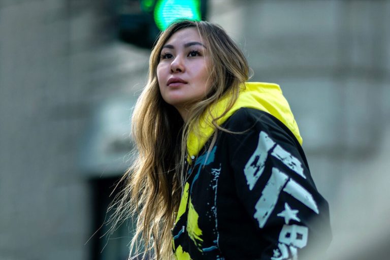 Lucy Guo ha desbancado a Taylor Swift como la millonaria más joven: conduce un Honda y compra en Shein para seguir siendo rica 7 1200 800 142