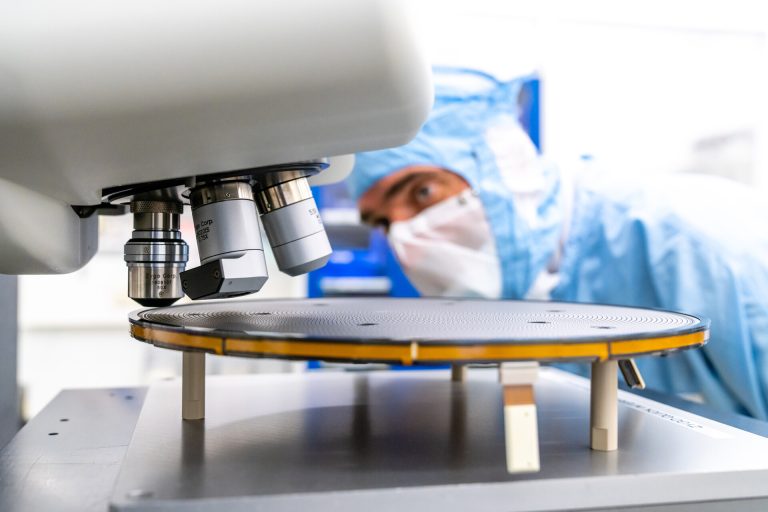 "Serías muy estúpido si la fastidias teniendo el mayor presupuesto para investigación de la industria de los chips": Marc Hijink, experto y autor de 'The ASML Way' 5 1920 1280